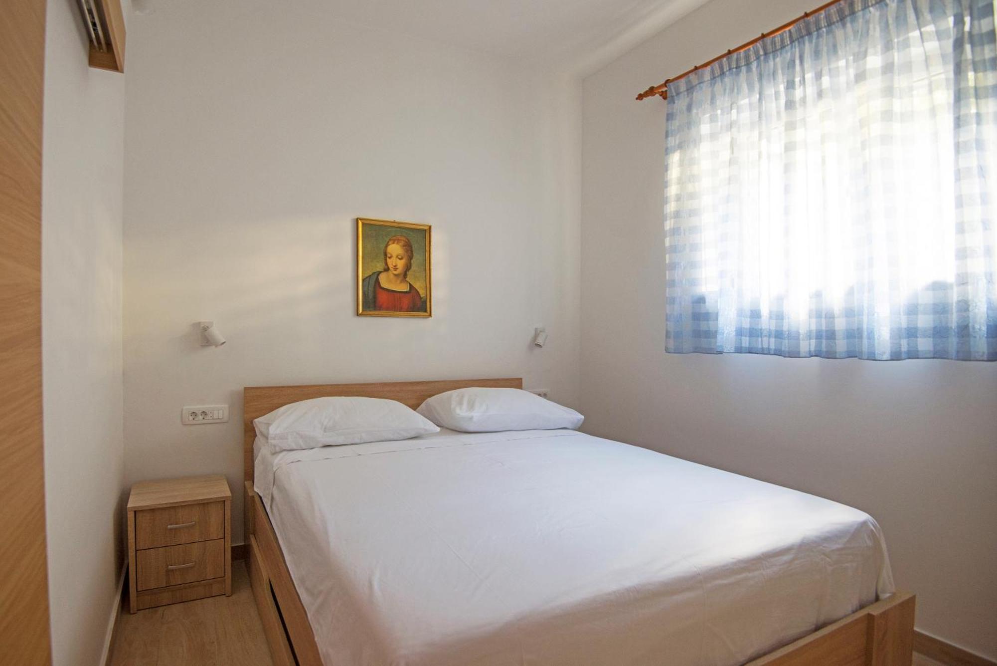 Apartmani Tomica Єсенице Екстер'єр фото